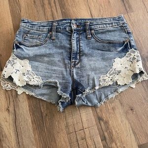 Lace detail shorts
